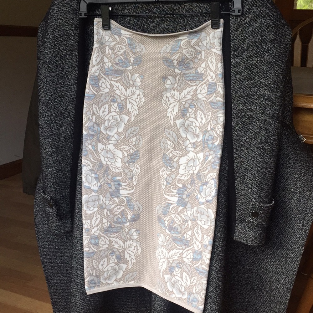 BCBGMAXAZRIA midi skirt